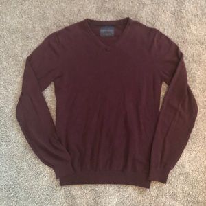 🍁Perfect for fall🍁 Men’s maroon sweater